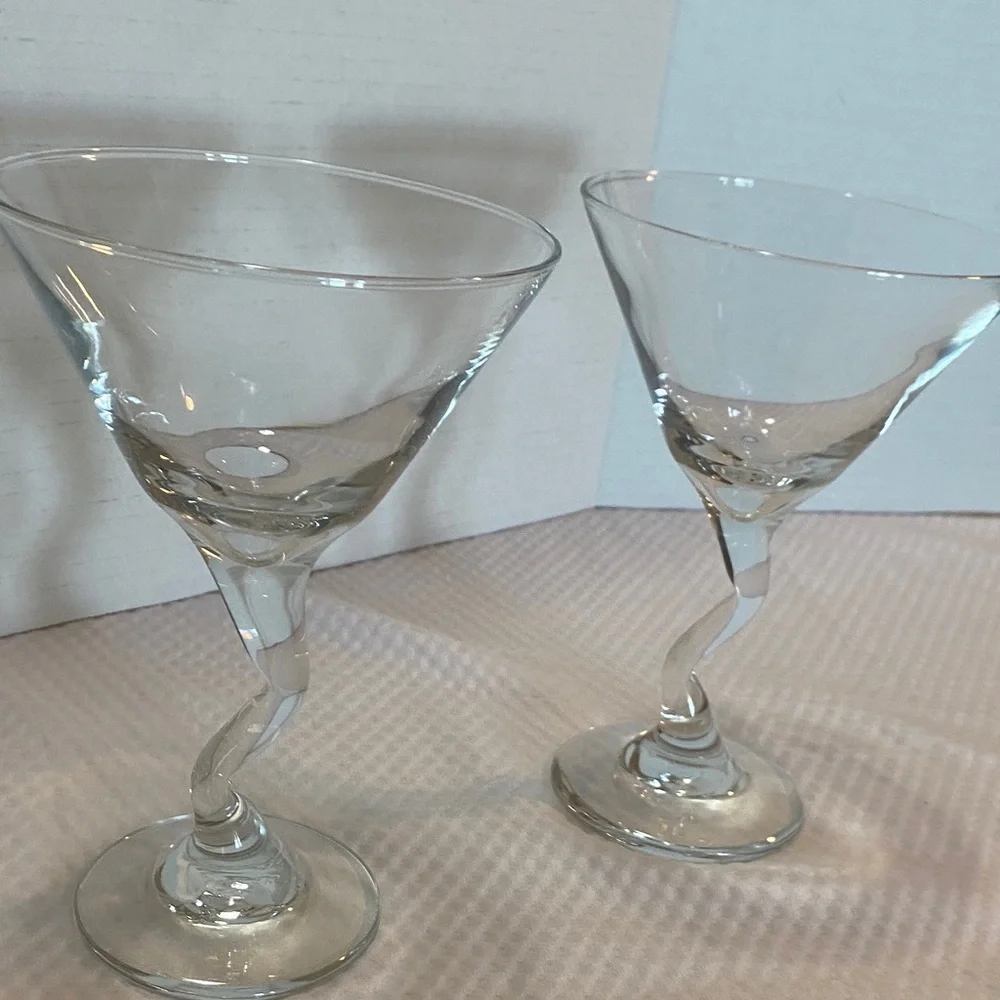 Pier 1 Clear Zig Zag Martini Glasses Set of 2